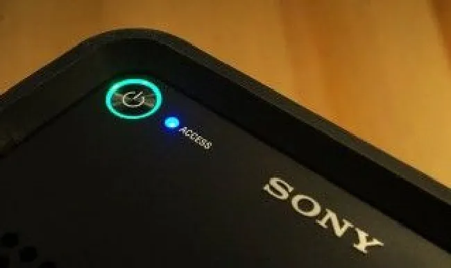 索尼笔记本开机硬盘灯亮一下就灭了电脑无反应 这种情况下应当怎么办