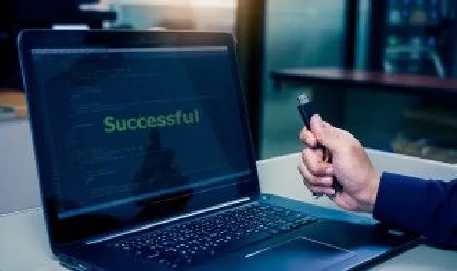 windows10闪屏怎么解决 win10系统闪屏怎么回事