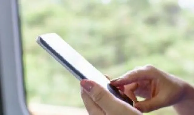 怎样调节手机中的WiFi才能不卡（wifi太卡手机如何设置）