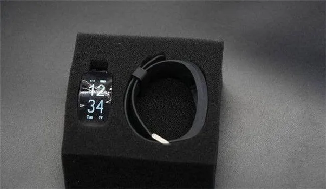 动哈Pom Pro手环怎么激活