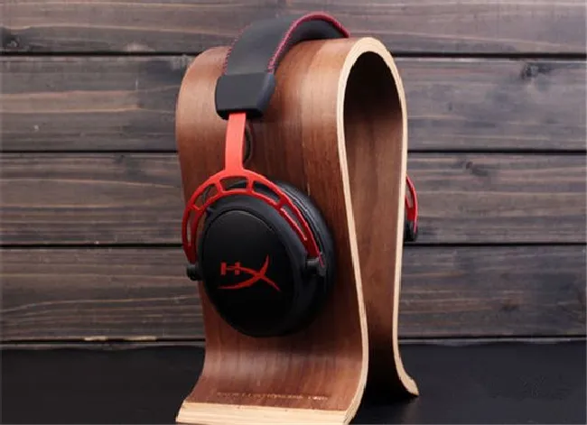 HyperX Cloud Alpha连接电脑时有静电噪音怎么办