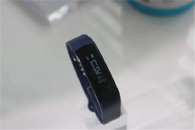 荣耀手环3如何连接另一部手机