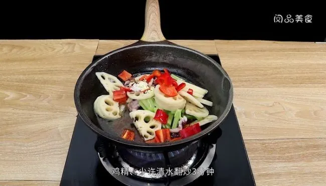 干锅鱿鱼的做法 干锅鱿鱼怎么做好吃