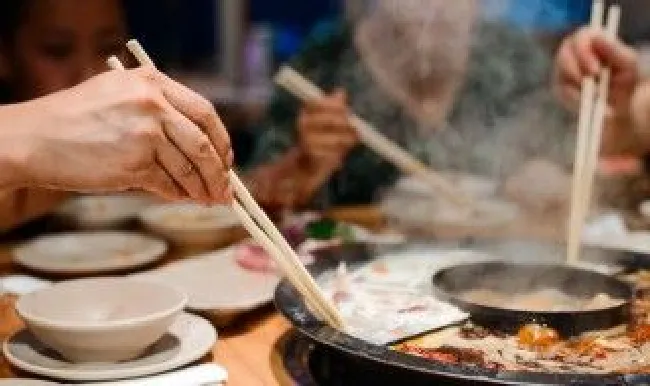 天麻山鸡火锅的做法 怎样做天麻山鸡火锅