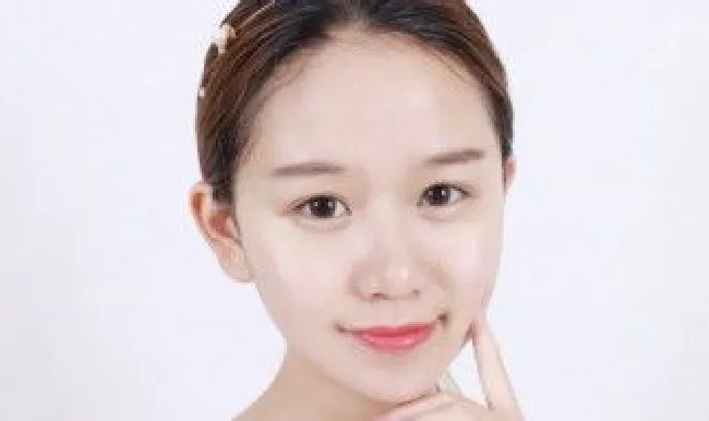 去除脸上油点子的方法 脸上出现油点子 怎么可以去掉