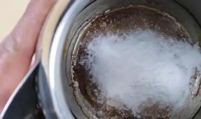 水垢太厚怎么去除 水瓶里水垢太厚怎么去除