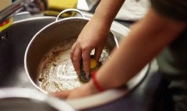 煮完螺蛳粉锅怎么去味 煮完螺蛳粉锅怎么去味道