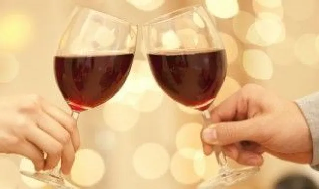 没开瓶的红酒过期还能喝吗 过期红酒的10个小妙用