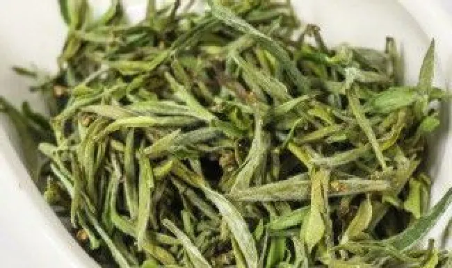 茶叶放枕头里没冲泡过可以吗 茶叶枕头用泡过的茶叶还是不泡的