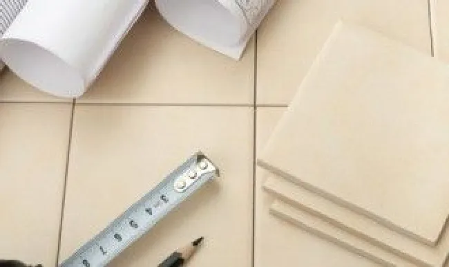 阳台墙面用什么瓷砖好（阳台墙面用什么瓷砖比较好看）