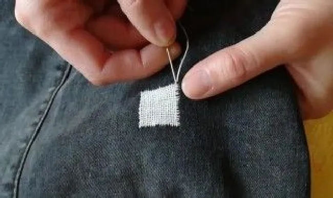补衣服破洞的方法传统（补衣服破洞的方法视频教程）