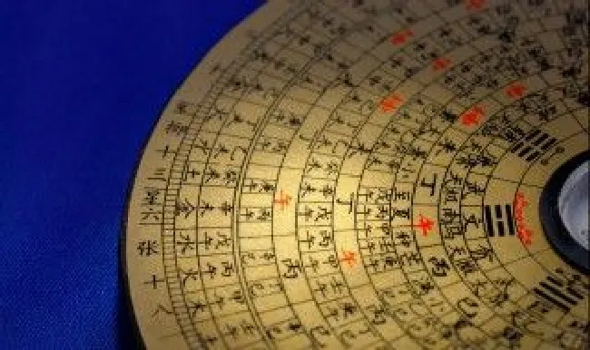 仪字五行属什么（属火的字有哪些字女孩）