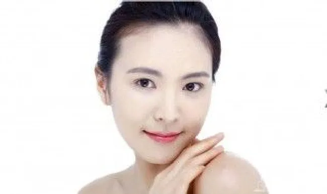 圆脸姑娘瘦脸技巧（圆脸姑娘瘦脸技巧图解）