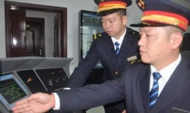 火车驾驶证怎么考（火车驾驶证怎么考需要什么条件）