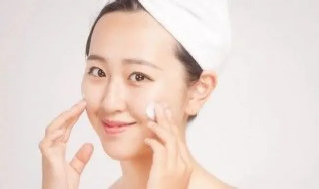 脸特别干燥脱皮怎么办 脸特别干燥脱皮怎么办小妙招