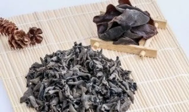 怎么判断木耳炒熟没有（怎么判断木耳炒熟没有变质）