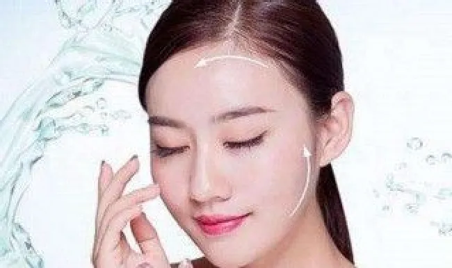 化了妆怎么补防晒霜（化了妆如何补涂防晒霜）
