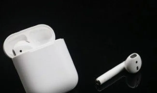 有L跟R的耳机怎么分左右 耳机l跟r是哪一边