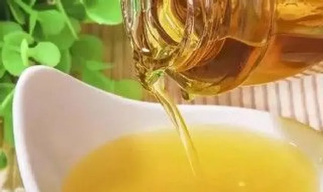 怎么挑选菜籽油（怎么选菜籽油）