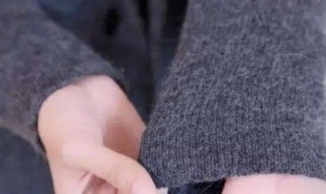 毛线衣起球处理的小妙招（毛线衣起球处理的小妙招视频）