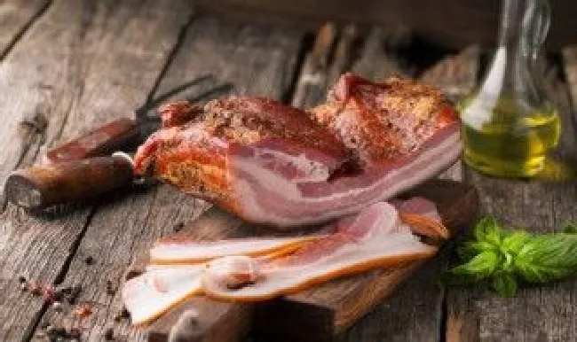 腊肉带上飞机必须要托运吗 腊肉带上飞机必须要托运吗现在