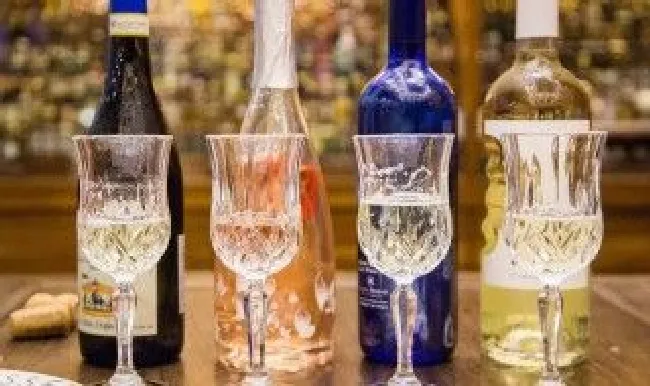 起泡酒是什么酒（起泡酒是什么酒啊）
