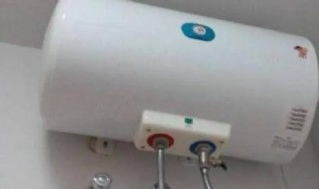 热水器怎么注水进去 热水器水用完了会自动上水吗