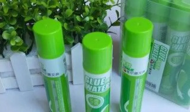 液体胶水可以粘什么（液体胶水）