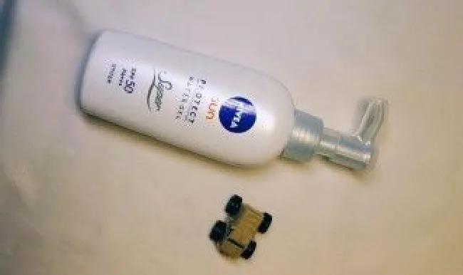 防晒霜开封后第二年还能用吗 防晒霜开封后第二年还能用吗?