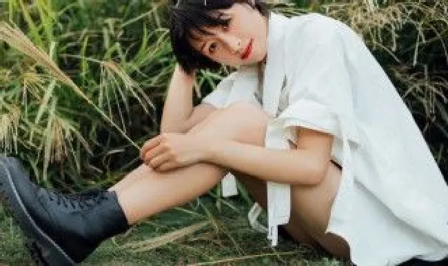 靴子拉链卡住了布怎么办 靴子拉链夹住布了拉不动怎么办