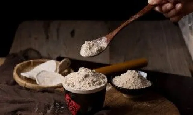 玉米淀粉和食用淀粉的区别 玉米淀粉和食用玉米淀粉有什么区别