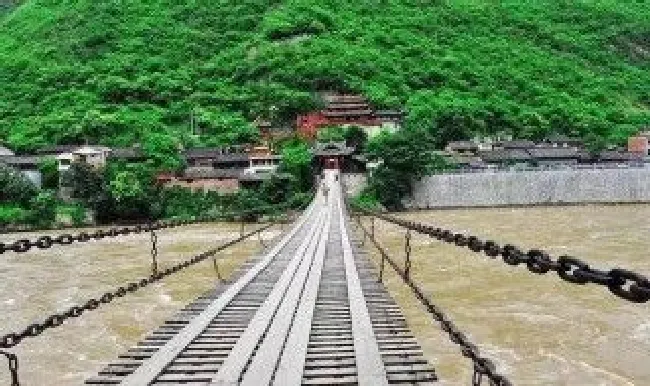 泸定桥在那个省那个市那个县 泸定桥是在哪个省份