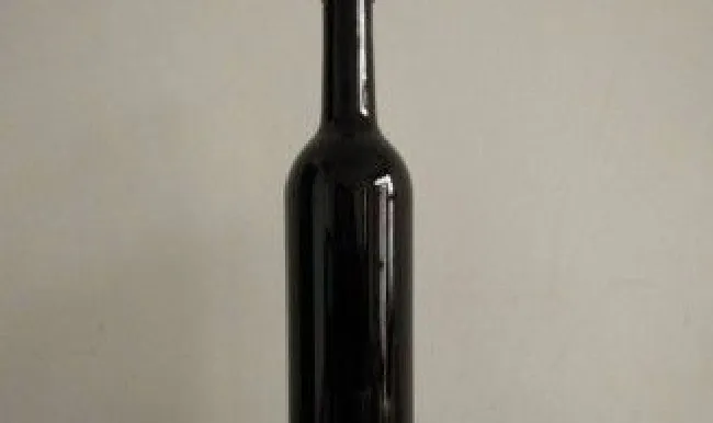 红酒瓶一般多高 白酒瓶一般多高