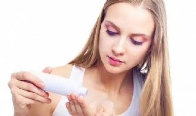 水乳精华液什么时候用 水乳精华液什么时候用最好