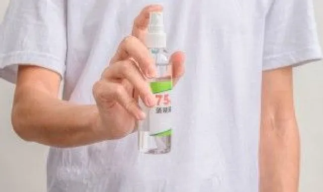 酒精的作用（酒精的作用与功效及禁忌）