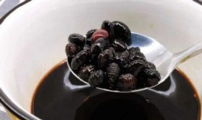 醋泡黑豆用什么醋最好（醋泡黑豆用什么醋最好多少度）