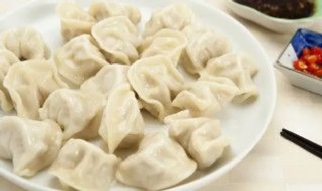 拌饺子馅怎么拌好吃（拌饺子馅怎么拌好吃视频）