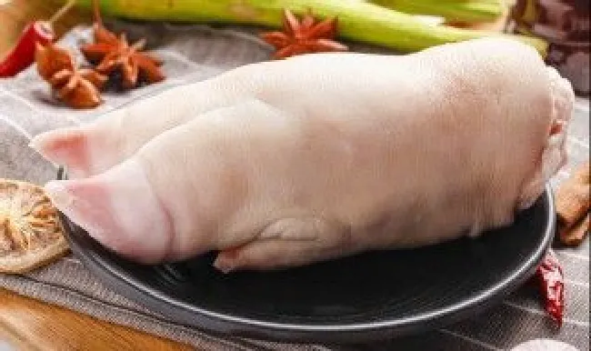 猪手烧芹菜怎么做 猪心炒芹菜怎么做好吃