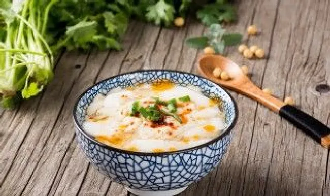 石膏做豆腐脑的方法与技巧（用石膏做豆腐脑的窍门）