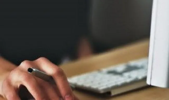 键盘缝隙清理教程 键盘缝隙清理教程视频