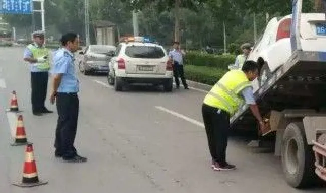 临时牌照被贴条怎么处理（临时牌照被贴条怎么处理的）