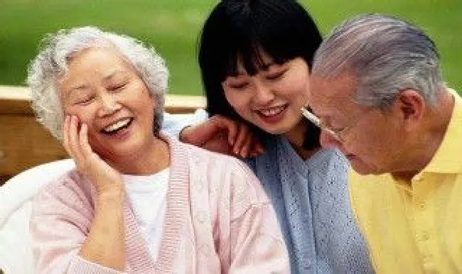 老人如何选择助听器?（老人如何选择助听器0爱耳时代官网）
