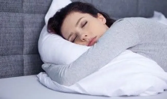 梦见别人在玩电脑是什么意思 梦见别人在玩电脑好不好